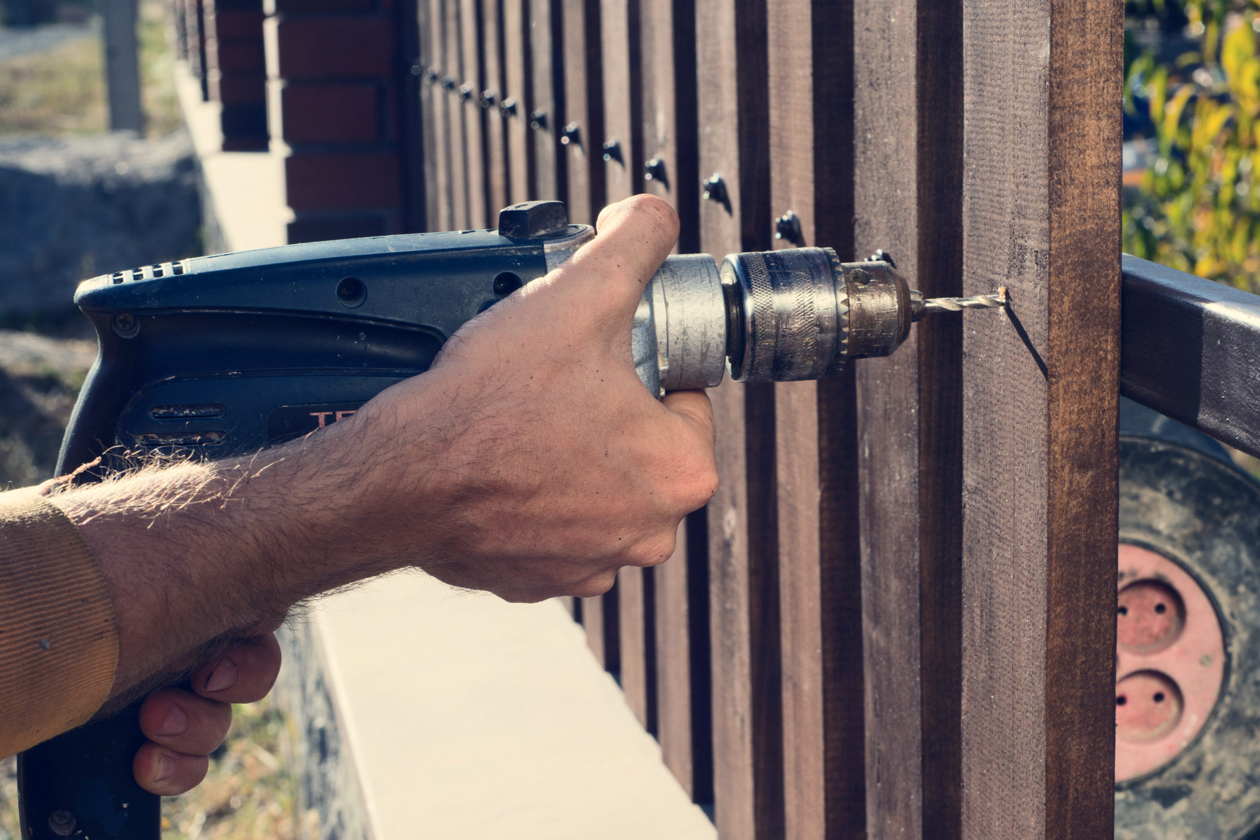 wood fence repair scaled